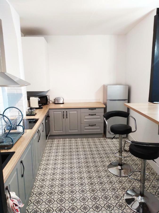 Appartement Place De La Mairie Béziers Eksteriør bilde
